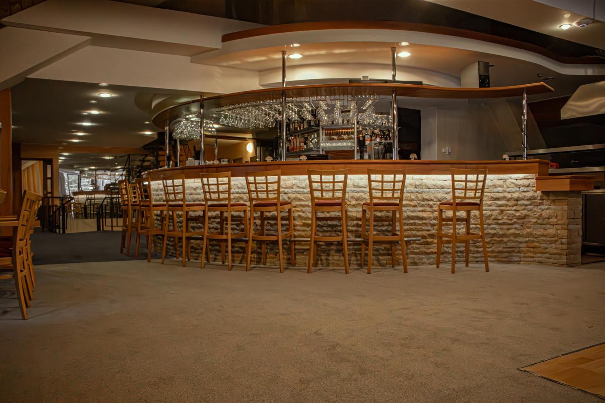 Hotel Esprit Špindlerŭv Mlýn Luaran gambar