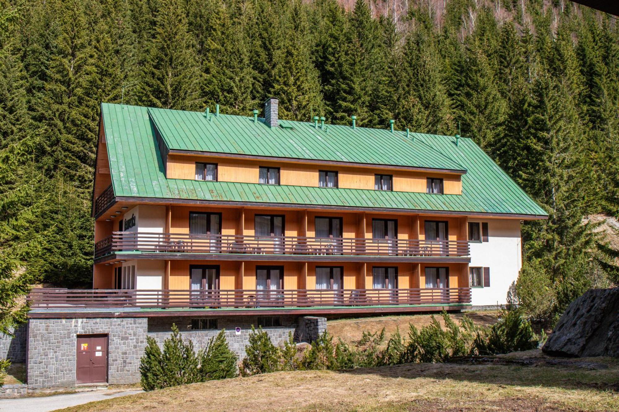 Hotel Esprit Špindlerŭv Mlýn Luaran gambar
