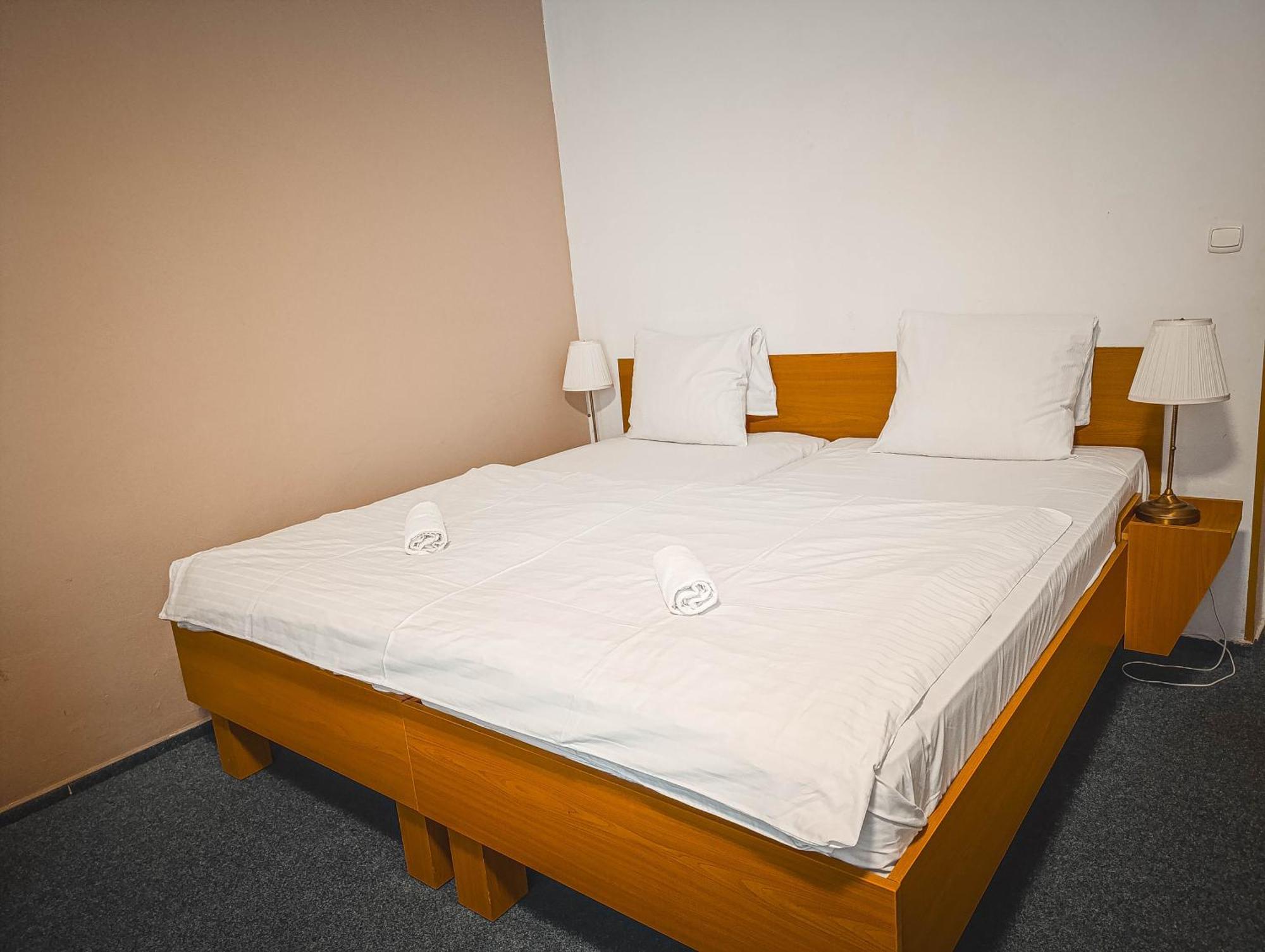 Hotel Esprit Špindlerŭv Mlýn Luaran gambar