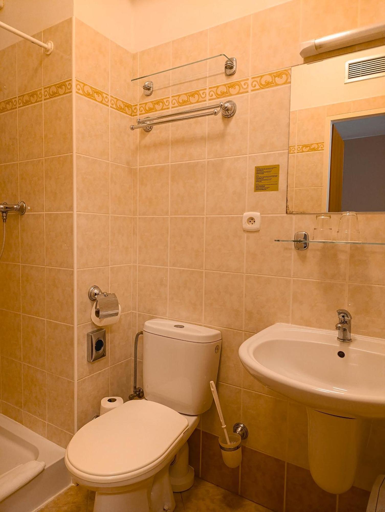 Hotel Esprit Špindlerŭv Mlýn Luaran gambar