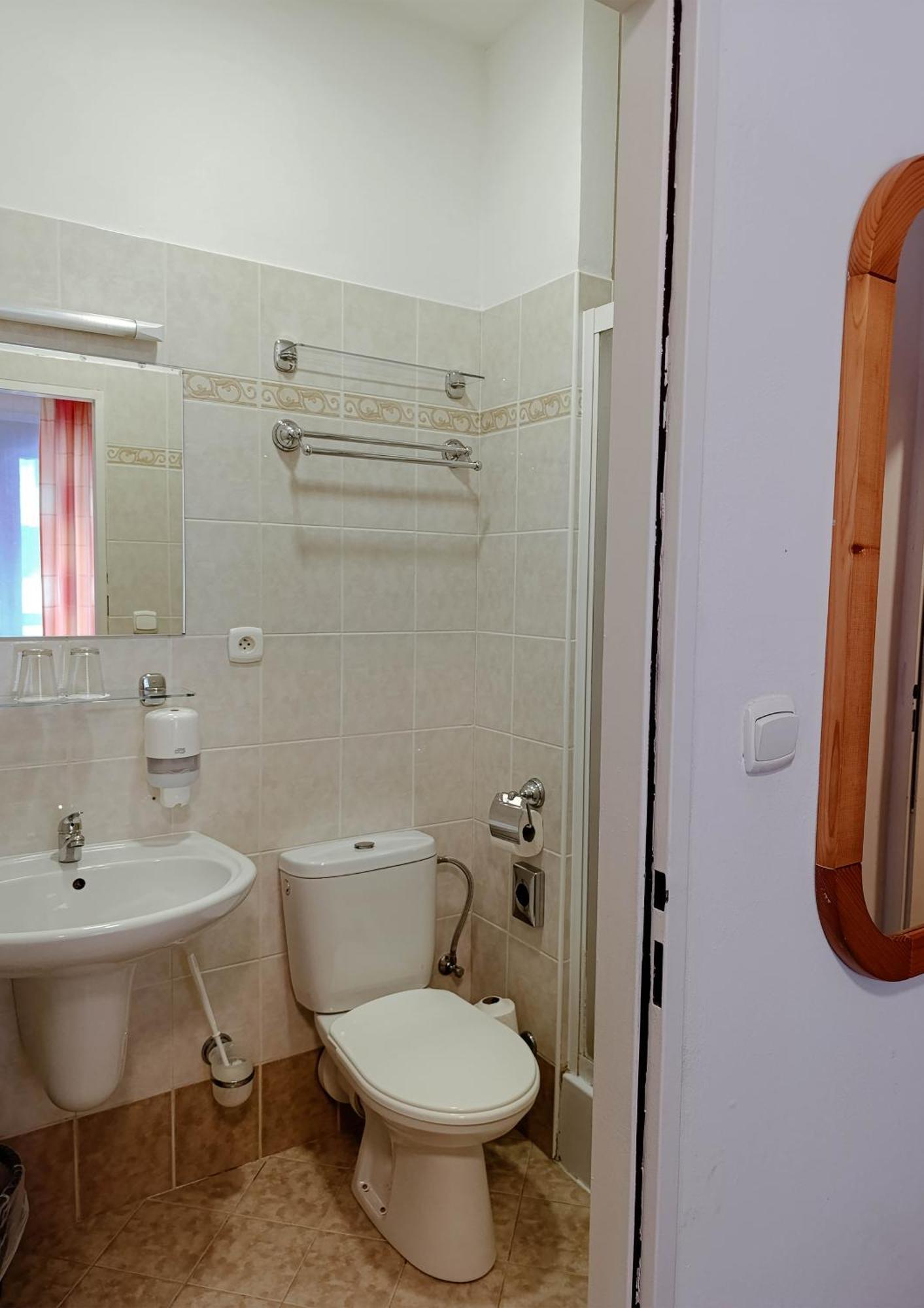 Hotel Esprit Špindlerŭv Mlýn Luaran gambar